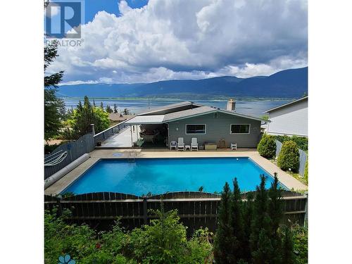 4390 Lakeshore Road Ne, Salmon Arm, BC - Outdoor With In Ground Pool