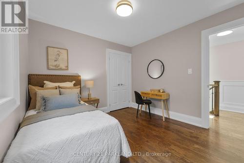 112 Oakcrest Avenue, Toronto (East End-Danforth), ON - Indoor Photo Showing Bedroom