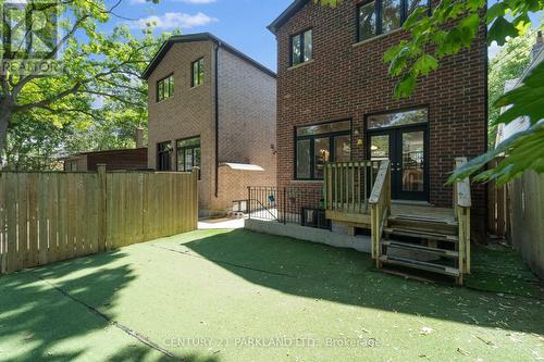 112 Oakcrest Avenue, Toronto (East End-Danforth), ON - Outdoor