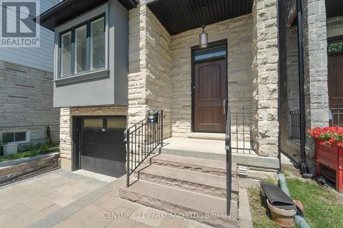 112 Oakcrest Avenue, Toronto (East End-Danforth), ON - Outdoor