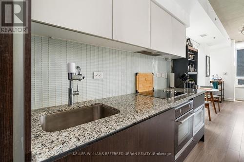 301 - 220 George Street, Toronto (Moss Park), ON - Indoor Photo Showing Kitchen