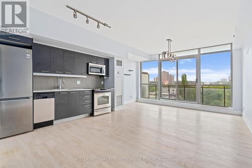 605 - 630 Queen Street E, Toronto (South Riverdale), ON - Indoor Photo Showing Kitchen