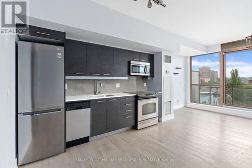 605 - 630 Queen Street E, Toronto (South Riverdale), ON - Indoor Photo Showing Kitchen