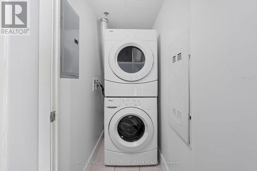 605 - 630 Queen Street E, Toronto (South Riverdale), ON - Indoor Photo Showing Laundry Room