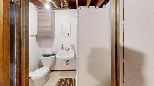 546 Carlton Street, St. Catharines, ON - Indoor Photo Showing Bathroom