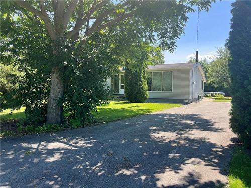 546 Carlton Street, St. Catharines, ON - Outdoor