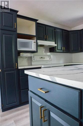 6404 King St., Mindemoya, ON - Indoor Photo Showing Kitchen