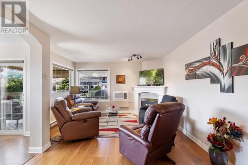 3870 Brown Road Unit# 303, West Kelowna, BC - Indoor Photo Showing Living Room With Fireplace