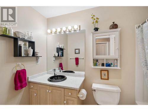 3870 Brown Road Unit# 303, West Kelowna, BC - Indoor Photo Showing Bathroom