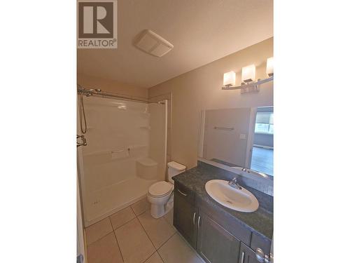 8711 82 Street, Fort St. John, BC - Indoor Photo Showing Bathroom