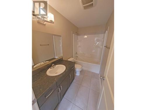 8711 82 Street, Fort St. John, BC - Indoor Photo Showing Bathroom