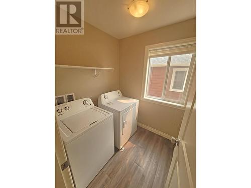 8711 82 Street, Fort St. John, BC - Indoor Photo Showing Laundry Room