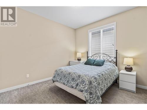 1611 10Th Street Sw Unit# 25, Salmon Arm, BC - Indoor Photo Showing Bedroom