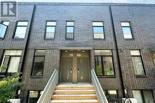 69 - 1760 Simcoe Street N, Oshawa (Samac), ON - Outdoor With Facade