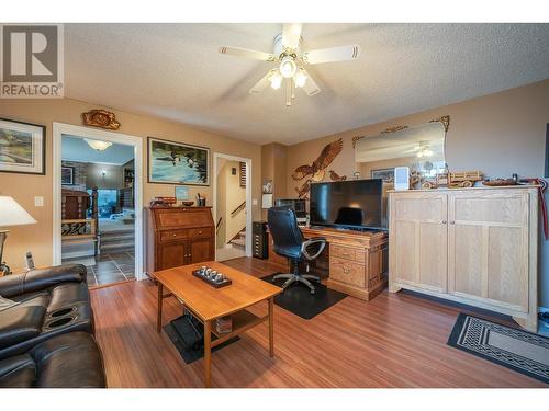 410 Clifton Road, Kelowna, BC - Indoor