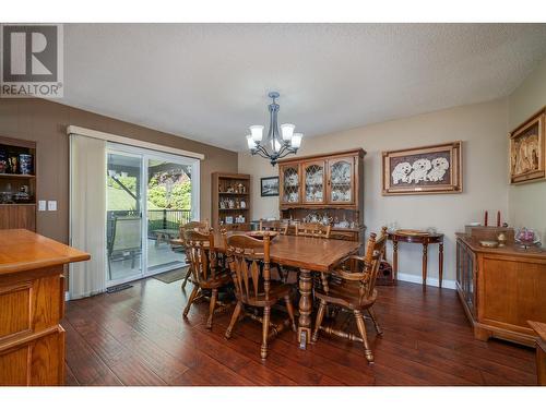 410 Clifton Road, Kelowna, BC - Indoor Photo Showing Dining Room