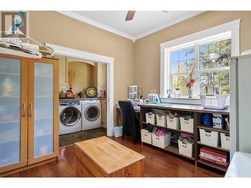 5610 Oyama Lake Road, Lake Country, BC - Indoor Photo Showing Laundry Room