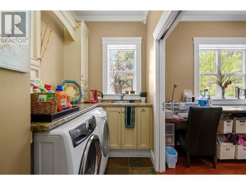 5610 Oyama Lake Road, Lake Country, BC - Indoor Photo Showing Laundry Room