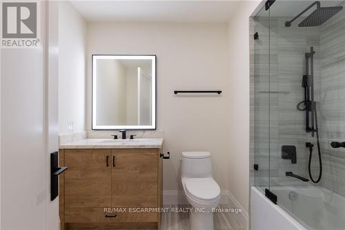 249 Rebecca Street, Oakville (Old Oakville), ON - Indoor Photo Showing Bathroom