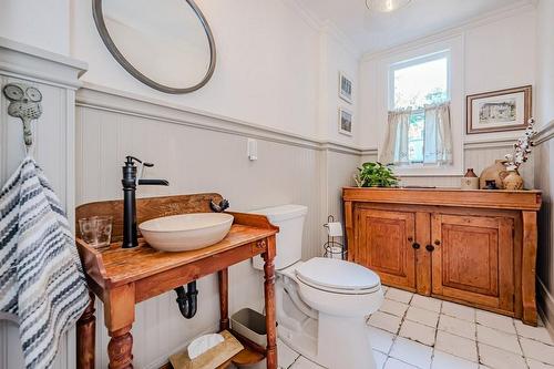 44 King Street, Port Colborne, ON - Indoor Photo Showing Bathroom