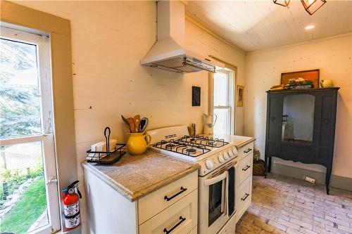 44 King Street, Port Colborne, ON - Indoor Photo Showing Kitchen