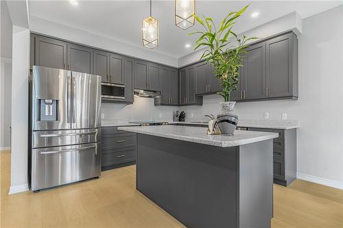 62 Bethune Avenue, Hamilton, ON - Indoor Photo Showing Kitchen With Upgraded Kitchen