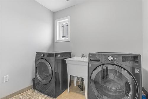 62 Bethune Avenue, Hamilton, ON - Indoor Photo Showing Laundry Room