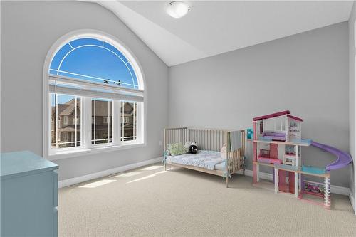 62 Bethune Avenue, Hamilton, ON - Indoor Photo Showing Bedroom