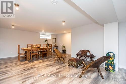 65 Granite Street, Prescott And Russell, ON - Indoor Photo Showing Dining Room