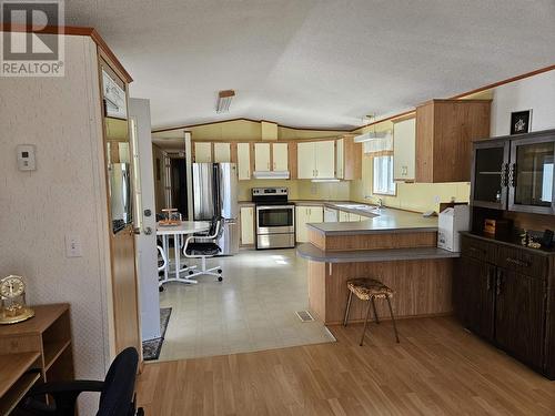 35 1700 Broadway Road, Williams Lake, BC - Indoor Photo Showing Kitchen