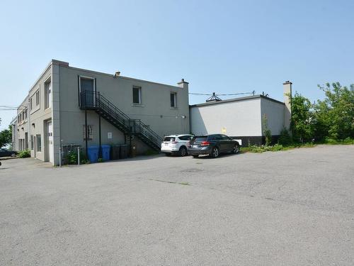 Parking - 37  - 39 Rue Ste-Anne, Sainte-Anne-De-Bellevue, QC - Outdoor