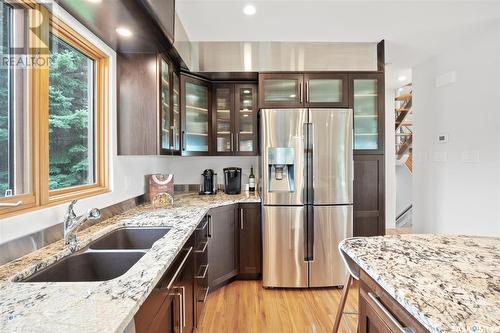 502 Sturgeon Drive, Saskatoon, SK - Indoor Photo Showing Kitchen With Double Sink With Upgraded Kitchen