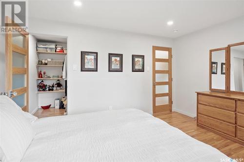 502 Sturgeon Drive, Saskatoon, SK - Indoor Photo Showing Bedroom