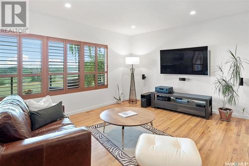 502 Sturgeon Drive, Saskatoon, SK - Indoor Photo Showing Living Room