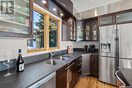 502 Sturgeon Drive, Saskatoon, SK - Indoor Photo Showing Kitchen With Double Sink