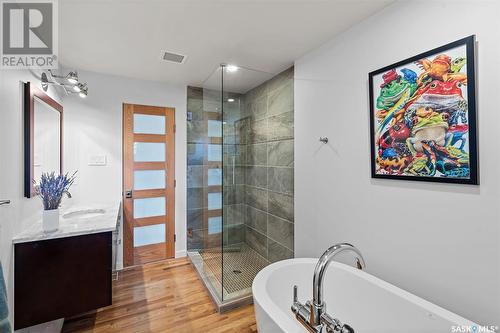 502 Sturgeon Drive, Saskatoon, SK - Indoor Photo Showing Bathroom