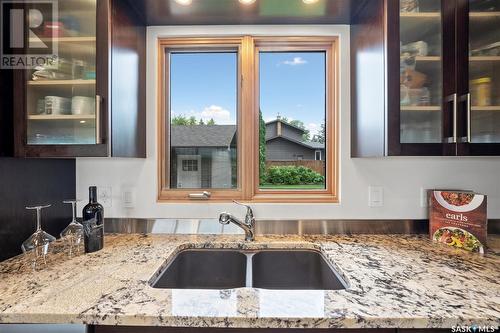 502 Sturgeon Drive, Saskatoon, SK - Indoor Photo Showing Kitchen With Double Sink