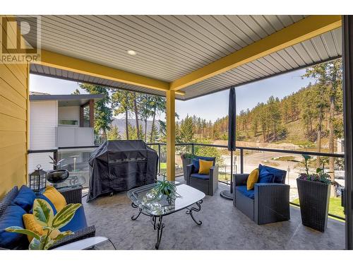 9142 Heritage Drive, Lake Country, BC - Outdoor With Deck Patio Veranda With Exterior