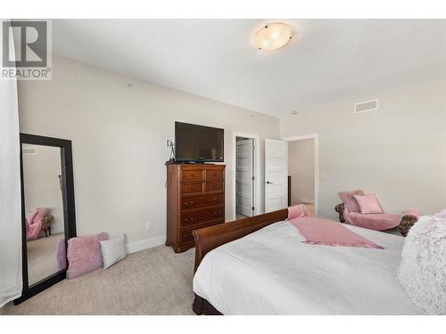 9142 Heritage Drive, Lake Country, BC - Indoor Photo Showing Bedroom