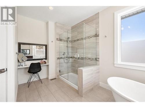 9142 Heritage Drive, Lake Country, BC - Indoor Photo Showing Bathroom