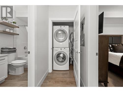 9142 Heritage Drive, Lake Country, BC - Indoor Photo Showing Laundry Room