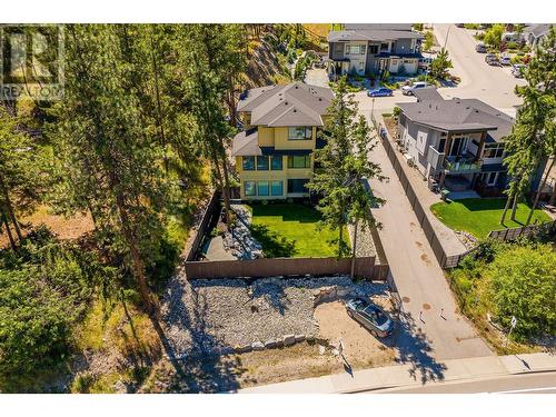 9142 Heritage Drive, Lake Country, BC - Outdoor