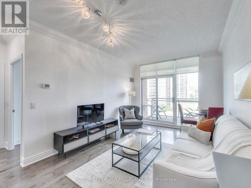 1002 - 319 Merton Street, Toronto (Mount Pleasant West), ON - Indoor Photo Showing Living Room