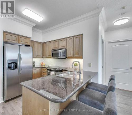 1002 - 319 Merton Street, Toronto (Mount Pleasant West), ON - Indoor Photo Showing Kitchen With Stainless Steel Kitchen With Double Sink With Upgraded Kitchen