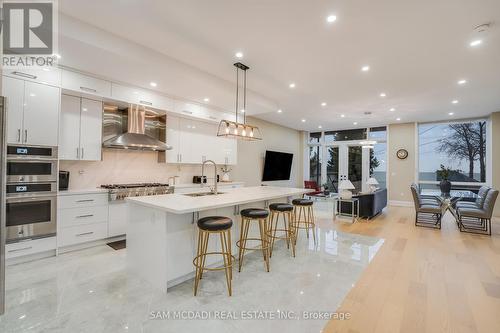 6 Campview Road, Hamilton (Winona Park), ON - Indoor Photo Showing Kitchen With Upgraded Kitchen