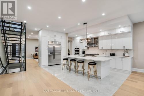 6 Campview Road, Hamilton (Winona Park), ON - Indoor Photo Showing Kitchen With Upgraded Kitchen