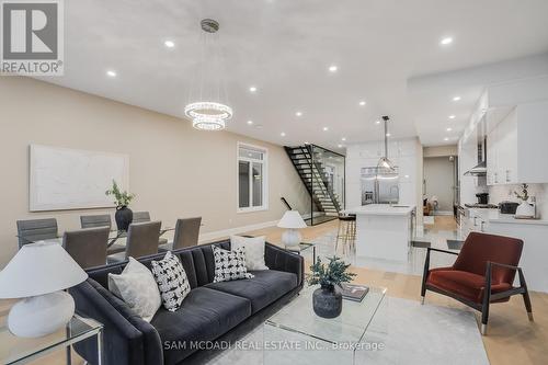 6 Campview Road, Hamilton (Winona Park), ON - Indoor Photo Showing Living Room