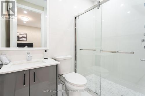 6 Campview Road, Hamilton (Winona Park), ON - Indoor Photo Showing Bathroom