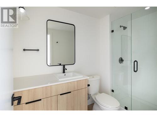 604 Cawston Avenue Unit# 415, Kelowna, BC - Indoor Photo Showing Bathroom