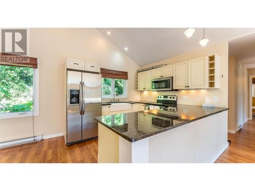 16242 Selkirk Road, Crawford Bay, BC - Indoor Photo Showing Kitchen